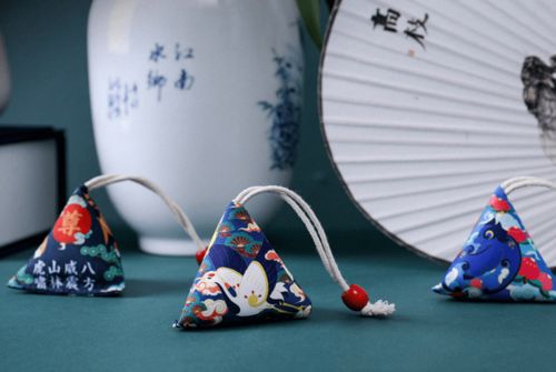 國潮文創(chuàng) 設(shè)計上的驚艷與信息咨詢服務(wù)的內(nèi)在邏輯